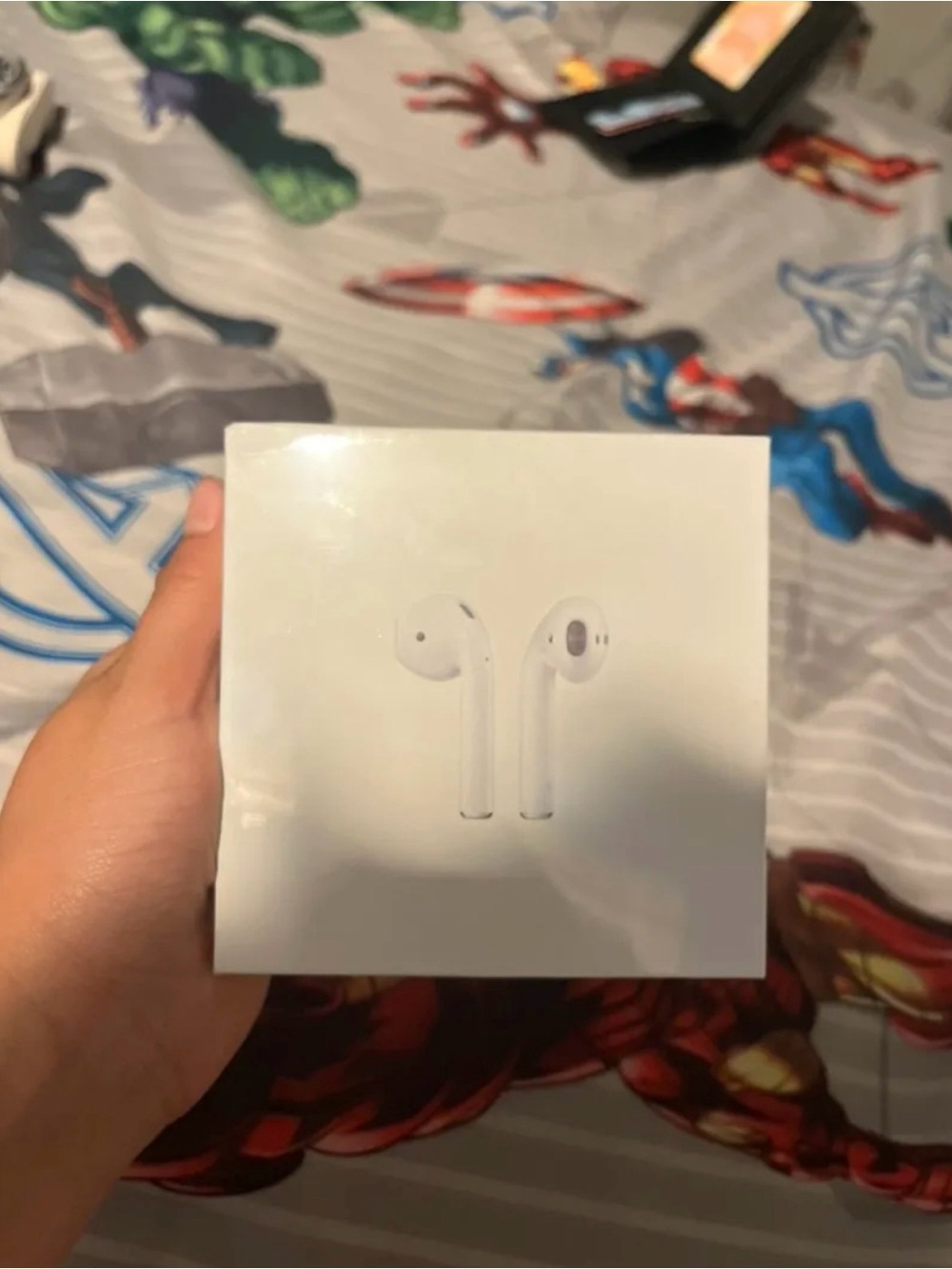 AirPods 2 (BRAND NEW)